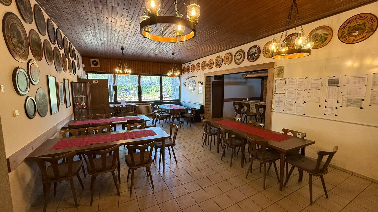 Gastraum im Vereinsheim, Ansicht drei